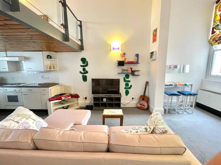 Appartement High-ceiling Flat With Rooftop & Skyline View